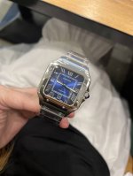 暂无金壳和女款 卡地亚Santos De Cartier腕表可以说是世界上第一枚真正意义上的腕表，迄今已有百年历史，1904年卡地亚推出了一枚可以佩戴在腕间的手