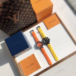 原单Lv Tambour系列强势来袭 腕表尺寸44Mm喜欢大表盘的女生也可以轻松驾驭。个个精品无瑕，表壳打磨呈现瑞士一线品牌高级质感，表盘的填油细腻，印刷立体，