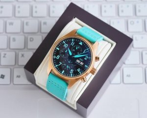 白 -金 新表』Iwc 推出钛壳 Pilot’S Watch Chronograph 41 Edition Mercedes-Amg Petronas Form