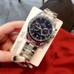 欧米茄海马系列 最新款式 类型：精品男士腕表，机芯：进口真六针跑秒石英机心，实心精钢表带蝴蝶扣，镜面：矿物质强化玻璃浮雕精华 浩瀚大气 匠心独运 腕间瑰宝尺寸：