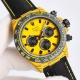 劳力士Rolex-宇宙计时迪通拿系列之碳纤维定制版，腕表不仅佩戴轻便，外表坚硬。且每一只腕表都拥有独一无二的碳纤花纹材质。 表壳 腕表尺寸40X12.4吻合原装