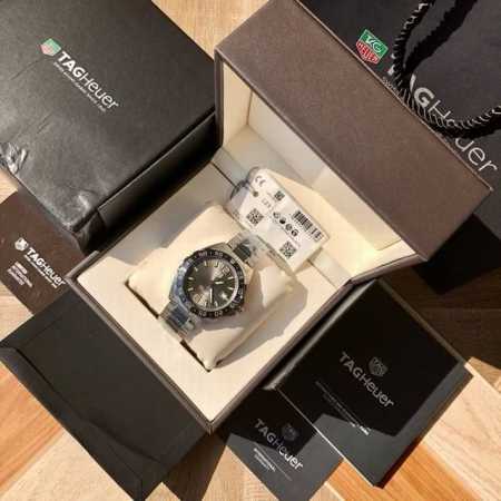 新款硬货，Original Tagheuer,泰格豪雅F1系列机械表，专柜15500。 ~43Mm表径，蓝宝石镜面，超强夜光指针，原装机芯，支持拆机验货，硬汉风 - 点击图像关闭