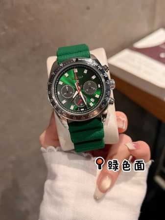 精工-Seiko 人工合成玻璃搭载原装六针扫描石英机芯。直径 40.6 Mm 密底 表壳材质316精钢 胶带 蝴蝶结双按扣 简约时尚 格调生活！ - 点击图像关闭