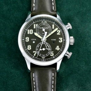 Tw Factory 强势推荐百达翡丽复杂功能时计 5924G多功能腕表，堪称腕表精品当中的精品！ ① 腕表直径为42毫米，作为一款男士腕表，它的表盘大小适中。