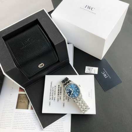 硬货首发，市场独家！Iw3270156 。316L精钢材质，非凡工艺，让小厂知难而退！万国飞行员马克十八传承腕表，采用原装瑞士Eta王牌机芯，40Mm表径，全数 - 点击图像关闭