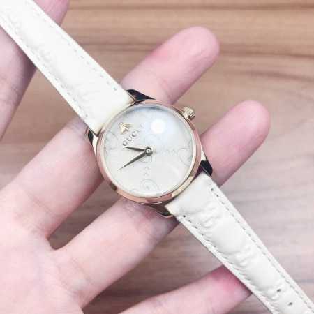 古驰新款 石英女士腕表 表径28Mm 蓝宝石水晶玻璃 黄金色pvd镀层表壳 Gucci 棕志性gg图案呈现于表盘和白色皮带上 防水50M 现货 - 点击图像关闭