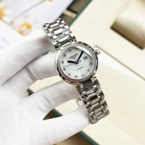 白 -金 贝面+20 钻圈+20。 实物拍摄 品牌： 浪琴-Longines 表壳：316精钢 做工优质 表带：316精钢 两种可选 机芯：进口西铁城机芯 走时