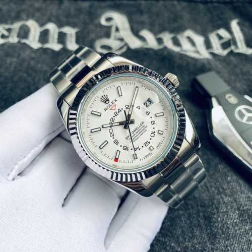 白壳 金20 钢带20 真眼80 品牌: 劳力士Rolex Sky-Dweller 系列: 纵航者型系列 简称 天行者恒心之作 类型 精品男士腕表 商务百搭 表