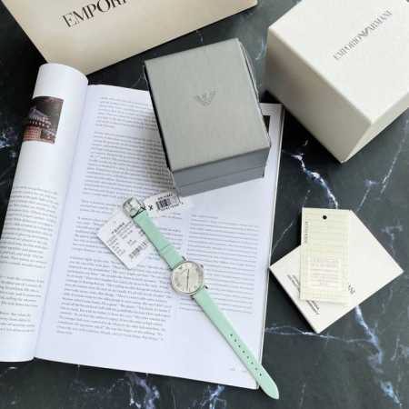 支持香港、美国直邮 正品！全国联保！ Emporio Armani 手表女士欧美表女士时尚新款腕表 满天星佟丽娅款ar11443 光彩耀人，绚丽夺目，驾驭时间， - 点击图像关闭