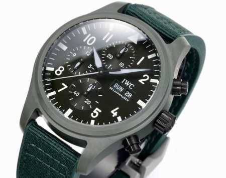 全面升级Iwc最新陶瓷腕表 万国 飞行员计时腕表震撼来袭， 秒杀市场所有版本，细节与配合更细腻 匠心精神，精雕细琢V3板本 秒杀市场所有版本 外观与正品一致.三 - 点击图像关闭