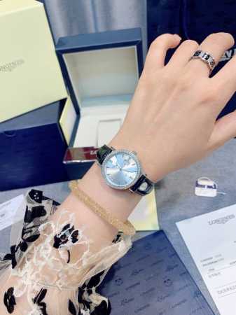 白 金 钢带+20 陶瓷+40 最新浪琴简约时尚 女士腕表 精致做工 风格时尚潮流 进口石英机芯 矿物强化玻璃镜面 表带材质316精钢 表扣蝴蝶双按扣 直径30 - 点击图像关闭
