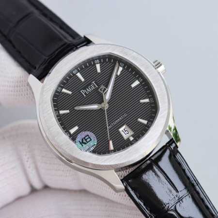 白壳 玫金 钻加50 伯爵piaget Polos系列火爆上市，全新钢带散珠打磨，将生活的艺术与时间融合一起，彰显传奇色彩！ 品牌：伯爵 系列：Piaget P - 点击图像关闭