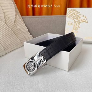 特 范思哲 Versace进口小牛皮，手感细腻柔软，搭配纯钢自动精品扣，男士必备！宽度：3.5Cm
