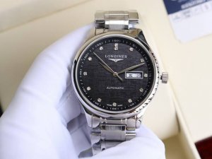 浪琴-Longines 名匠系列 再次升级版本 多次反复修缮至完美 极致严格的质量保证。确保采用原版式抛光和拉丝工艺，高硬度水晶镜面，更加透彻明亮，文字，典雅的