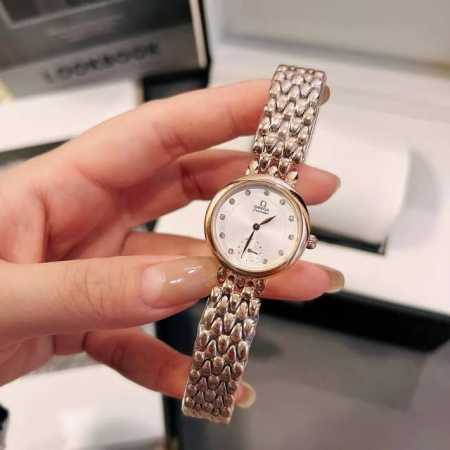 白 金 钻+30 欧米茄 Omega 精品女神水滴系列腕表 精致唯美的设计 让您的美丽无处不在 也将华丽与经典融合 创造出惊艳巨作 表盘清新淡雅 色彩的格调将华 - 点击图像关闭