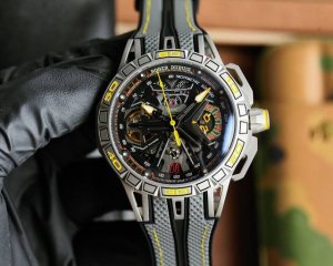 同价 罗杰 杜彼 Roger Dubuis 豪爵 Excalibur 王者系列 自动上链机芯，表壳：46毫米 , Sapphire Crystal Carbon