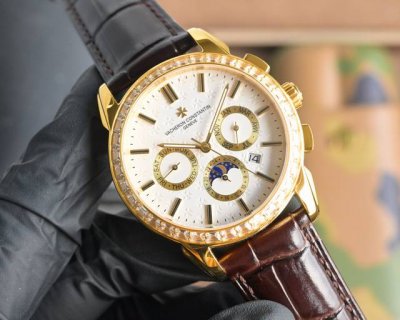 白壳 玫壳 江诗丹顿 -Vacheron Constantin R46 升级版传袭系列，多功能设计顶级品质。重要提示： 升级版改进：壳身比旧版本更薄、玻璃升级耐