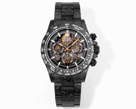 Twf全碳纤维改装定制版 劳力士Rolex 表壳整体采用进口复合碳纤维材质，碳钎维材质是一种新型材料，颜色为永不过时的黑色，整体的纹路十分典雅、奢华。碳纤维外柔 - 点击图像关闭