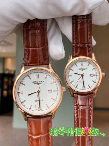 白 金300浪琴情侣对表 原装石英机芯 316L精钢表壳 矿物质玻璃镜面 316L精钢表带 直径男40Mm女30Mm厚8Mm如果今天的阳光停止了它耀眼的光芒。那
