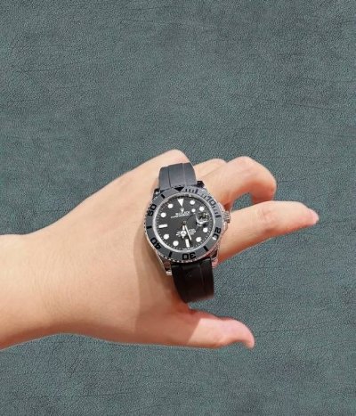 劳力士－Rolex Ym游艇系列－机械腕表 顶级进口机 316L精钢壳－防指纹陶瓷圈 舒适橡胶表带 原装保险扣 蓝宝石玻璃 超强防水 直径40Mm 厚度12Mm