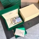 劳力士rolex女款蚝式日志型腕表！表壳直31毫米。采用904L不锈钢来锻造，具备高抗腐蚀性。搭配劳力士定制版2236蓝游丝全自动机械机芯性能极为稳定，抗震力强