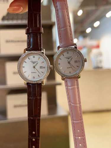 白皮 .金 .钢20陶瓷+40 七夕特推新款浪琴-Longines 情侣对表 原装进口石英机芯 316L精钢表壳 直径男39Mm女29Mm 厚8Mm如果今天的阳