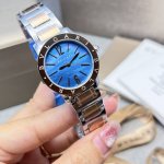 宝格丽 Bvlgaribvlgari系列 奢华品质 尽显独一无二的魅力 采用精钢表带，宝格丽标志红宝石把头 ， 品质感爆表 ，尺寸33Mm