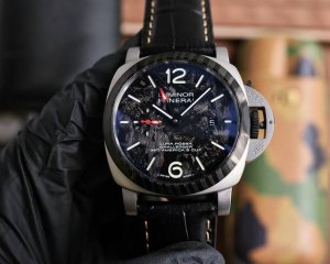 沛纳海 Panerai 弧型镀膜玻璃 44Mm*16Mm 迷彩胶表带搭配原装针扣 全自动机械 一款来自硬汉的手表 沛纳海 Panerai 弧型镀膜玻璃 44Mm*16Mm 迷彩胶表带搭配原装针扣 全自动机械 一款来自硬汉的手表
