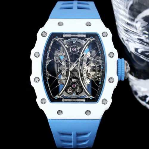 白色tpt纤维 Richard Mille 理查米尔 Rm53-01 将腕表设计与运动赛事相互结合，完美诠释了赛场上的勇者坚定信念、顽强拼搏的精神。Rm53-0