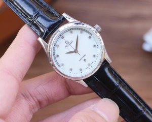 白皮 枚 钢带20 Omega欧米茄 时尚女士石英腕表，女神范十足的一款手表，超强时尚设计理念，进口石英机芯，顶级镀膜玻璃镜面，多颜色进口小牛皮搭配原装针扣，尺
