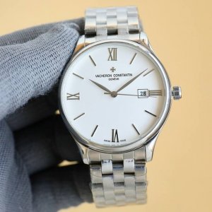 金+20钢带20 品牌：江诗丹顿 三针新品，商务休闲 奢华大气类型：精致男士腕表 新品 表带：真牛皮表带 舒适 361精钢表带 耐用 机芯:进口西铁城机芯 材料
