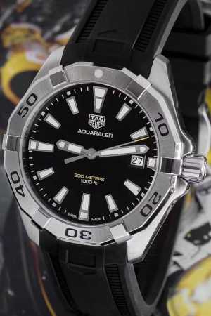 新款，高颜值已上线！新款硬货，Original Tagheuer,泰格豪雅竞潜系列 男表。 ~41Mm表径，蓝宝石镜面，超强夜光指针，原装Swiss Ronda - 点击图像关闭