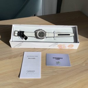 Mysterious.Code 神秘代码 太空系列 .瑞士品牌,百分百原单手表,镂空设计.进口8N24机械机芯,表壳航空钛合金材料。防过敏,表圈镶一圈人工宝石, Mysterious.Code 神秘代码 太空系列 .瑞士品牌,百分百原单手表,镂空设计.进口8N24机械机芯,表壳航空钛合金材料。防过敏,表圈镶一圈人工宝石,