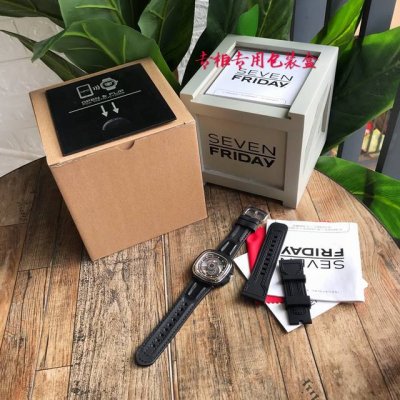 百分百原厂配件，Sf-C 01 七个星期五Sevenfriday C 01型 享特罗德手表为上述各系列产品之外的一款限量版手表，全球仅生产四百五十块；机芯为进口