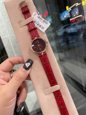 白壳 玫瑰金+20 卡地亚cartier中古腕表，满满的vintage韵味圆形表盘线条简洁、设计经典、历史文化背景厚重，称得上是典范之作。同滚滚流逝的时间一样， - 点击图像关闭