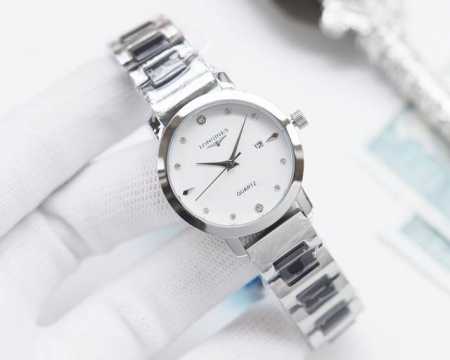白壳 金壳+20钢带20品牌：浪琴-Longines类型：女士腕表壳套：顶级版316精钢L表带：进口小牛皮表带 316L精钢表带机芯：进口石英机芯镜面：矿物质防 - 点击图像关闭