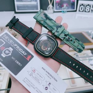 七个星期五-Sevenfriday 经典升级版立体感十足原版复刻男士腕表 搭载全自动机芯 西铁城8215 高端矿物质防刮镜面玻璃配置316L精钢表壳耐磨进口小牛