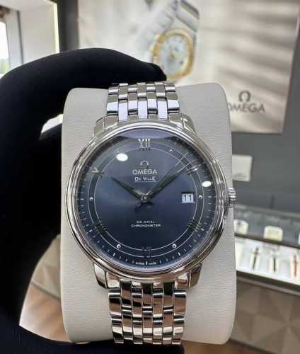 蓝盘的真的真的很高级！ 99新 欧米茄 蝶飞系列男士机械表 39.5毫米表径 22年12月全套 大热门蓝盘轨道面 原价39650 现货特价21450不议价编号