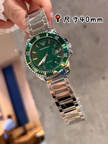 阿玛尼Armani 新款火爆来袭男士时尚石英腕表 经典三针。尺寸：40Mm 钢带蝴蝶扣