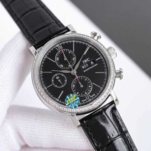 白壳，金壳 Tw倾情演绎 Iwc万国波涛菲诺计时腕表 腕表尺寸42Mmx13.5Mm。完美同步正品，表壳以精钢材质打造，通过细致的抛光打磨之后呈现出细腻光泽，镶