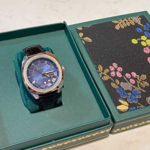 钢带 皮带 古驰gucci Dive系列经典款专柜同步上新彩色面非常时髦百搭的款式哦精钢材质表头很有分量男女均可佩戴直径：40Mm
