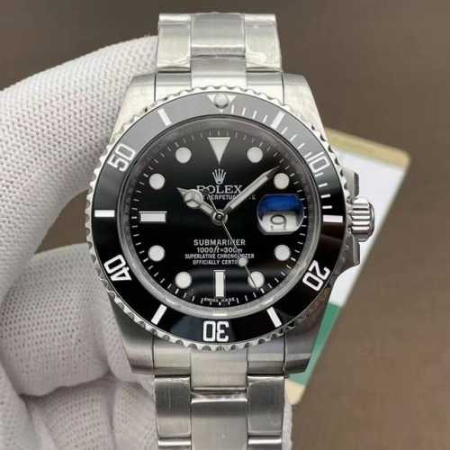 750！外贸热销！ 外贸热销！劳力士Rolex 水鬼系列 搭载原装进口8215机械机芯，零返修，原版机芯开模制作，无噪声，日历瞬跳，上链手感与正品一致.. 原版
