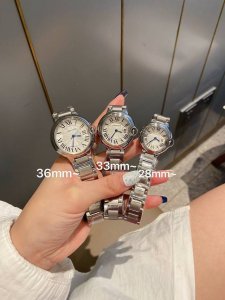 重磅来袭全球最火的款式之一！可以承载岁月的经典之作，永不过时！独家渠道！三个尺寸总共不到100卖一一节奏！分别为28-33-36-42Mm，机芯为石英机芯。世界