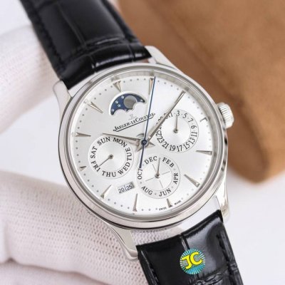 光 钻 Gr厂新品经过3年研究积家大师全功能万年历机械机芯，复刻积家大师万年历自动机械腕表。在不计时间和成本的理念坚持下，实现了使用进口9015机芯还原一体机复