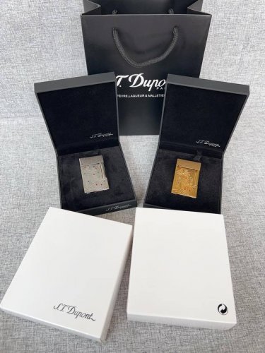 七夕520情人节礼物今天给大家推荐的烟花款，说起打火机，你们一定会想到Zippo，但今天给大家安利的是法国都彭，打火机中的劳斯莱斯！！！ 先给大家大致介绍一下这