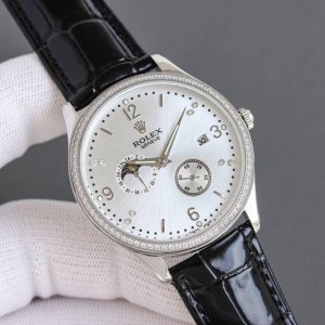 p880 金银同价 升级版全面到货 Rolex 劳力士 精品男士腕表，四针分离，技艺精湛，独具匠心，尊贵大气，绅士风格。采用瑞士合资进口的全自动28S-63机械