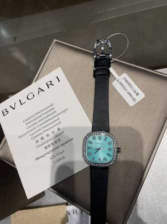白 金 快 了，怎么能少得了新装备呢？ 今天就给大家种草一款来自美国著名奢侈品牌Tiffany＆Co.新款腕表 它不仅是一款计时工具，更是时尚与品味的象征。 外 - 点击图像关闭