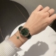 劳力士 Rolex 1970‘S Vintage 中古品限量系列腕表。善于将复古元素和时下流行巧妙融合，打造独树一帜的品牌风格。温柔的金色表盘、释放出了优雅大方