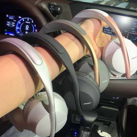 120 bose 700博士魔音蓝牙耳机，Bose耳机其实已属贵价货，但音质表现却是非常出色，几个玩音频朋友在听过之后也是对它一致好评。有源消噪，Bose耳机的 - 点击图像关闭