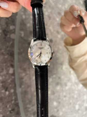 白 金 钻30 陶瓷30 #浪琴 低调又不失细节的美，上手不撞款，当你觉得今天的首饰配不上你的穿搭的时候选他就对了，时尚百搭绝绝子！ - 点击图像关闭
